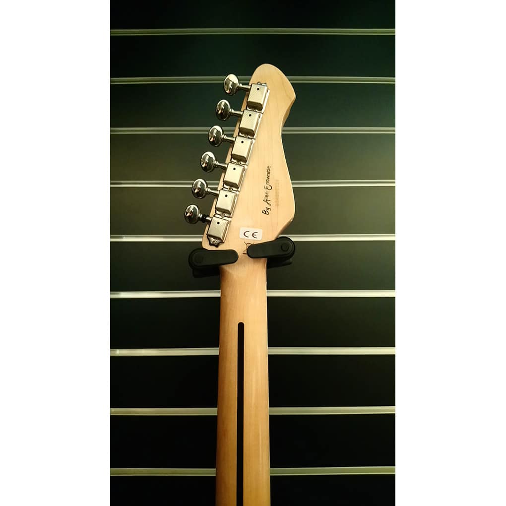 Revelation RJT-60-B-LH – 6 String Bass Guitar – Vintage White – Left Handed 5